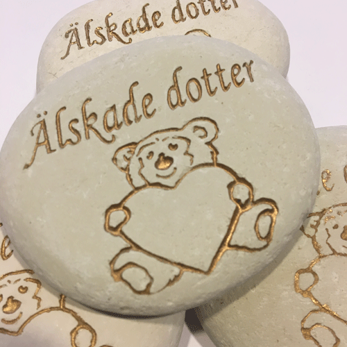älskade dottter sten med text