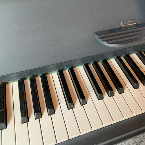 Jeanne dárc living vintagepaint måla piano