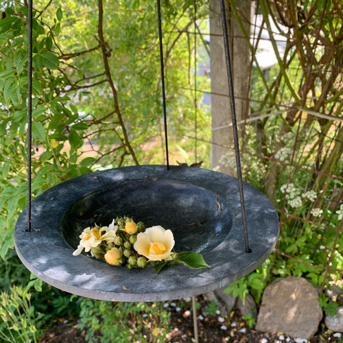 fågelbad eld garden