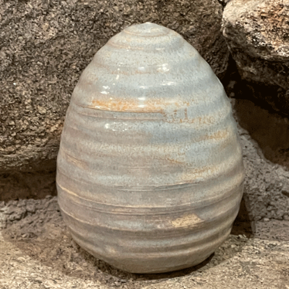 Bild på Drejat ägg ljusblå