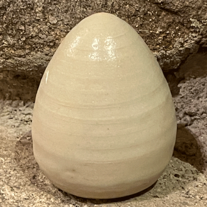 Bild på Drejat ägg beige 